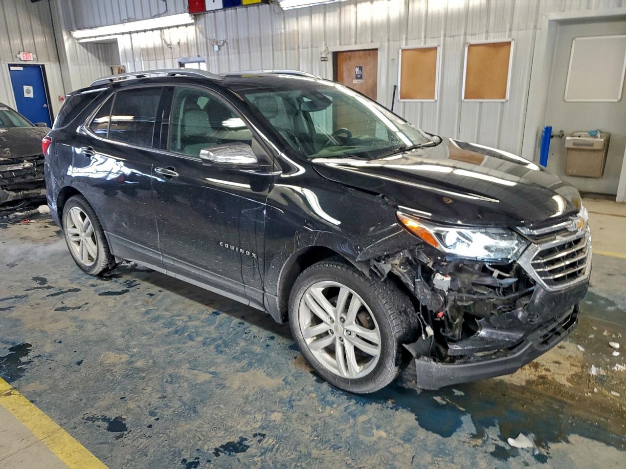 2019 CHEVROLET EQUINOX PREMIER photo 4