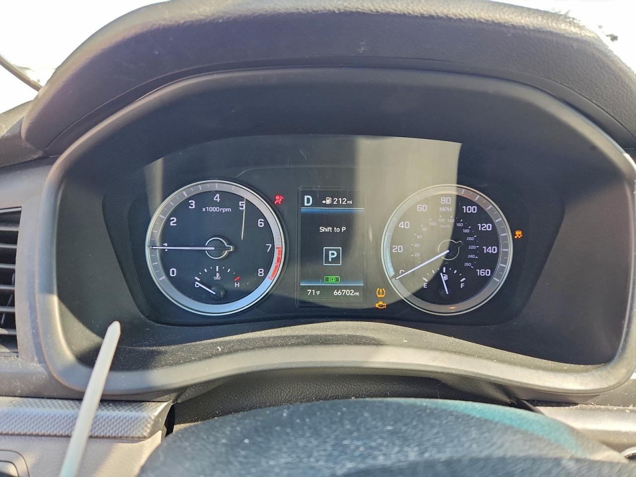 2018 HYUNDAI SONATA SPORT photo 9