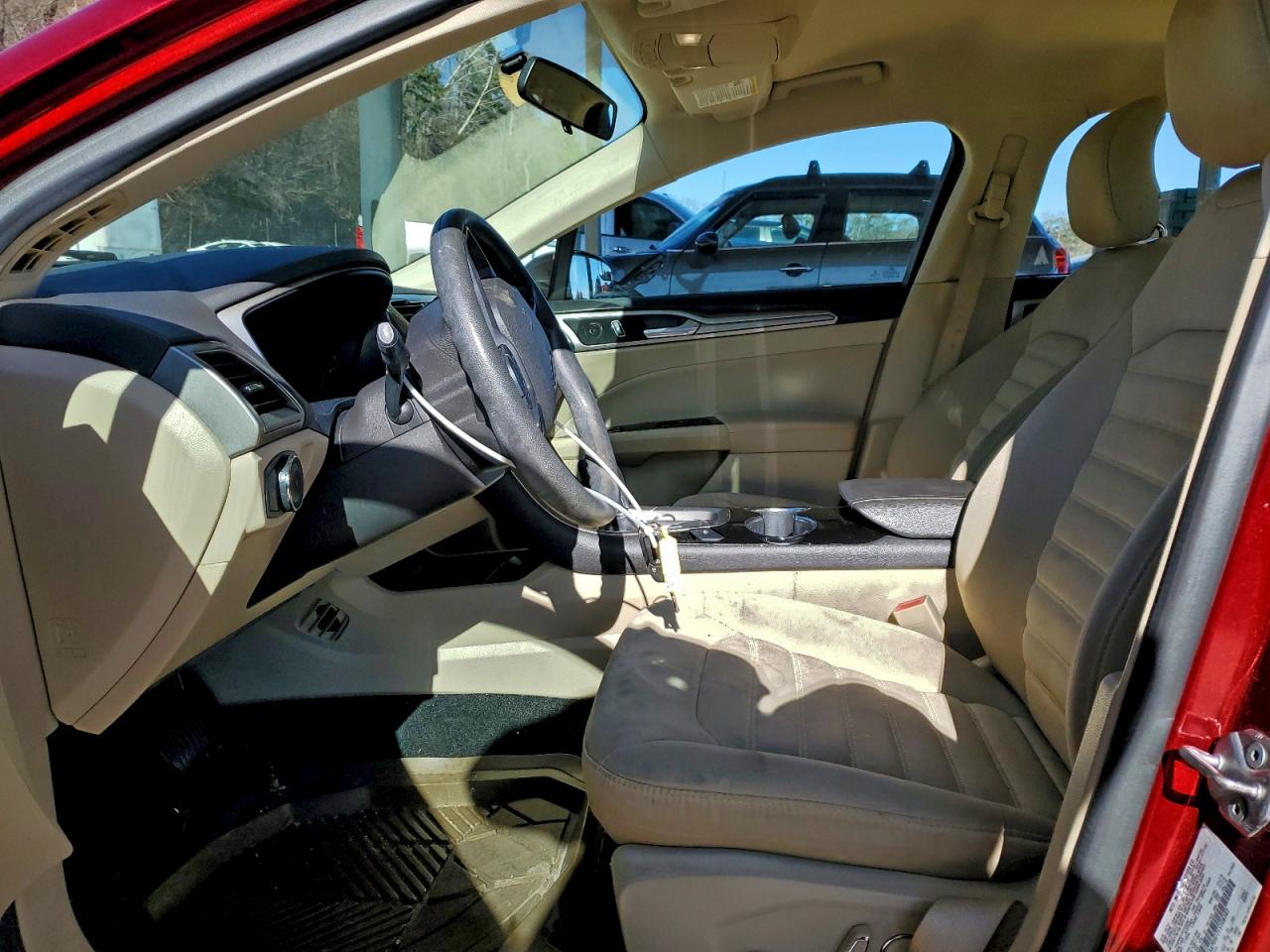 2015 FORD FUSION SE photo 7