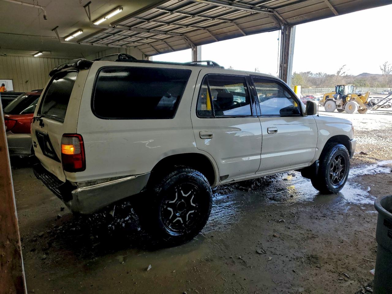 1998 TOYOTA 4RUNNER SR5 photo 3