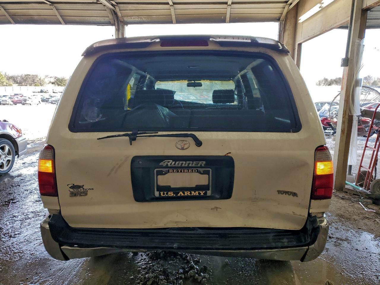 1998 TOYOTA 4RUNNER SR5 photo 6