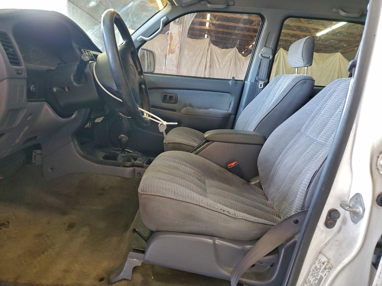 1998 TOYOTA 4RUNNER SR5 photo 7