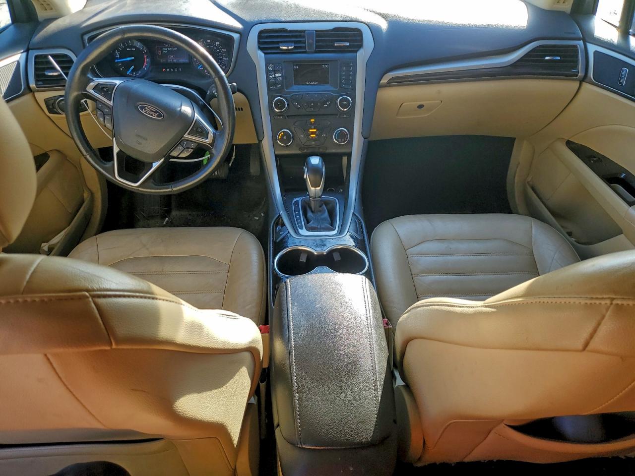 2015 FORD FUSION SE photo 8