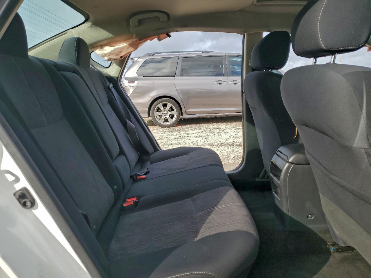 2015 NISSAN SENTRA S photo 10