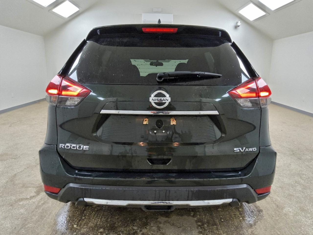 2018 NISSAN ROGUE S photo 6