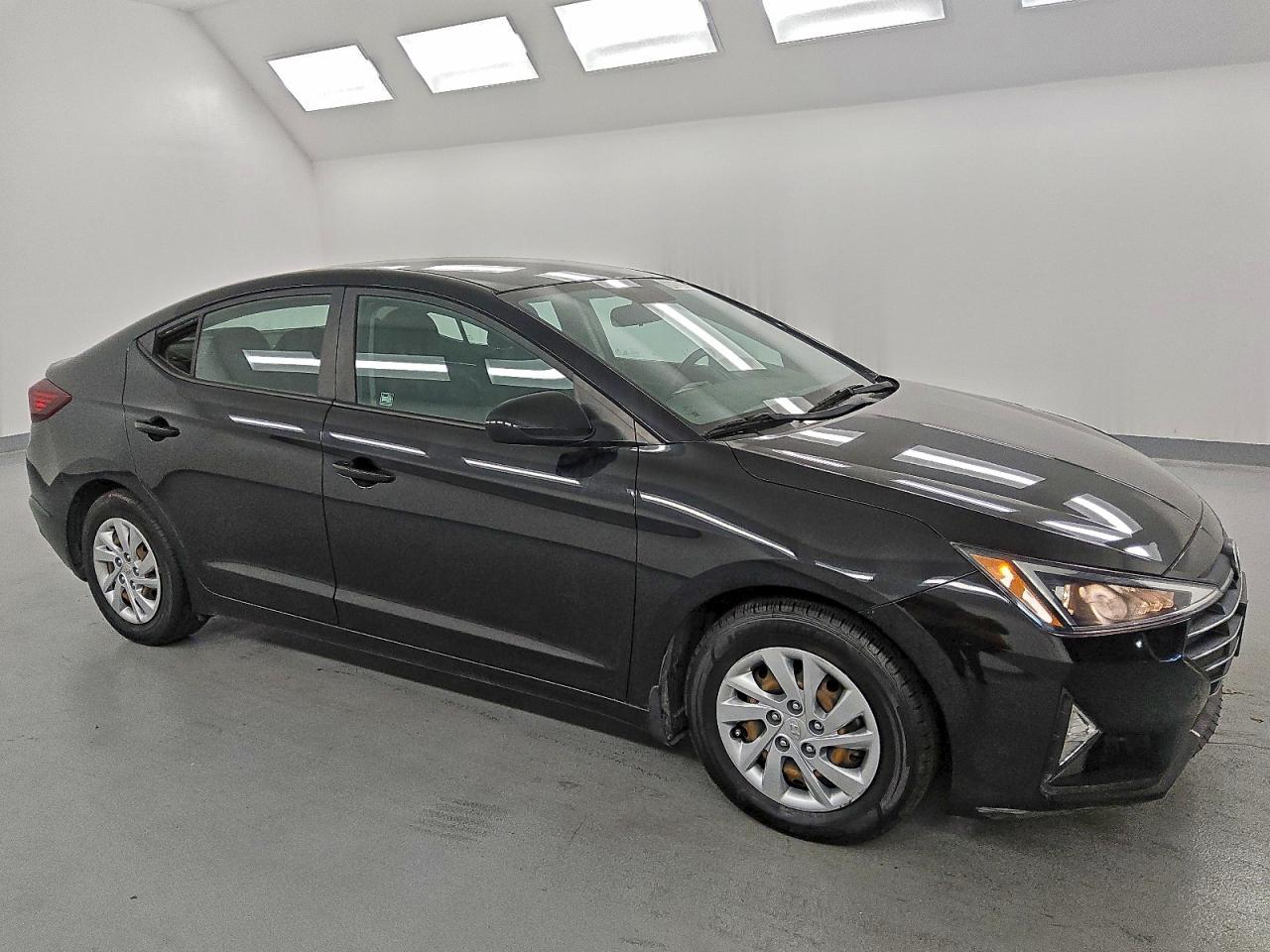 2020 HYUNDAI ELANTRA SE photo 4