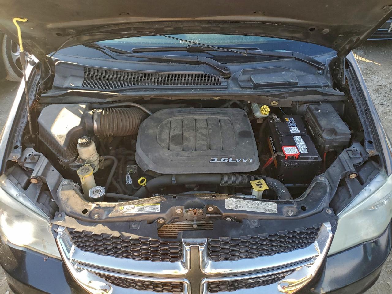 2011 DODGE GRAND CARAVAN EXPRESS photo 12