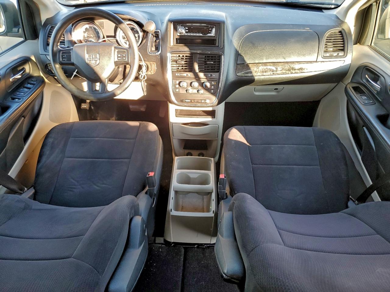 2011 DODGE GRAND CARAVAN EXPRESS photo 8