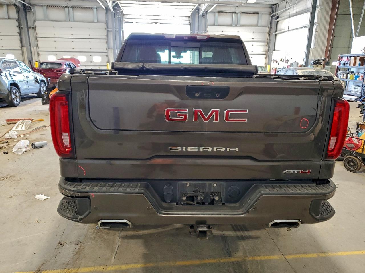 2019 GMC SIERRA K1500 AT4 photo 6