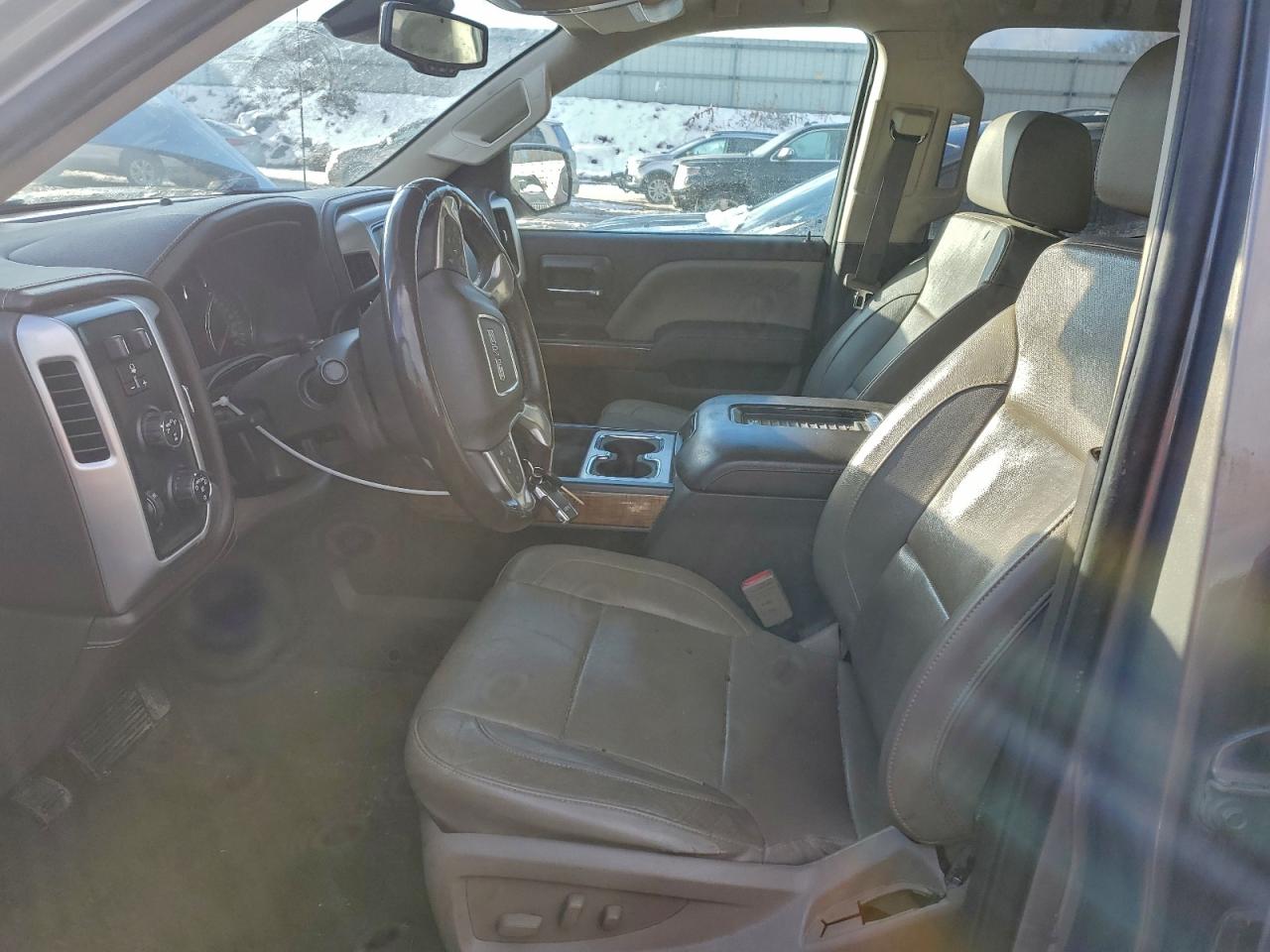 2017 GMC SIERRA K1500 SLT photo 7