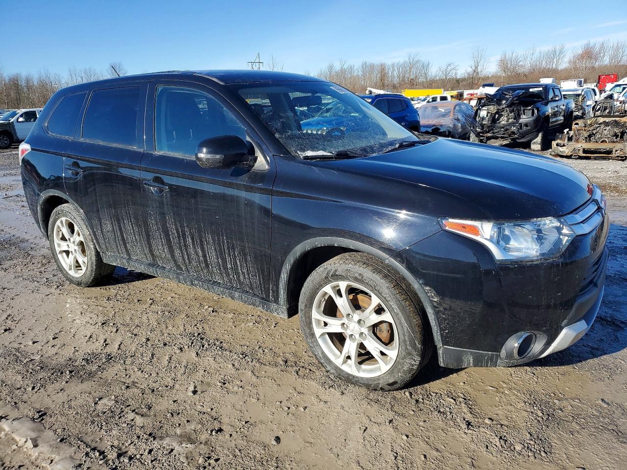 2015 MITSUBISHI OUTLANDER SE photo 4