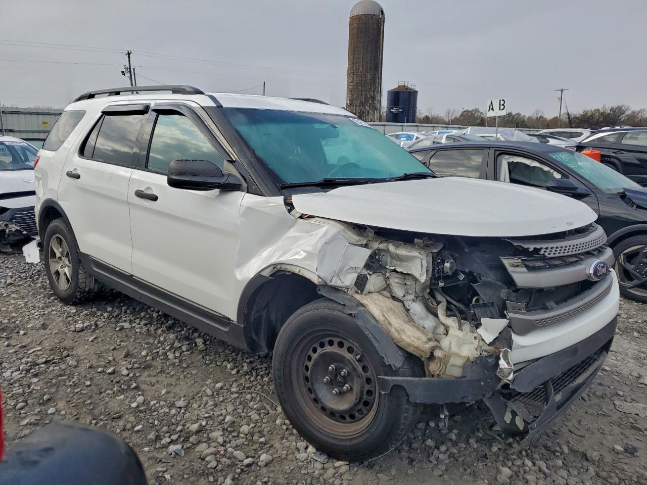 2013 FORD EXPLORER photo 4
