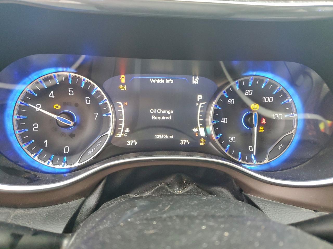 2019 CHRYSLER PACIFICA TOURING L PLUS photo 9