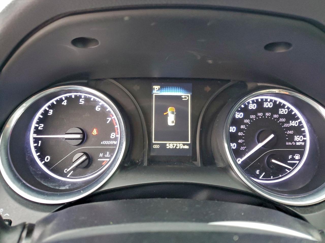 2019 TOYOTA CAMRY L photo 9