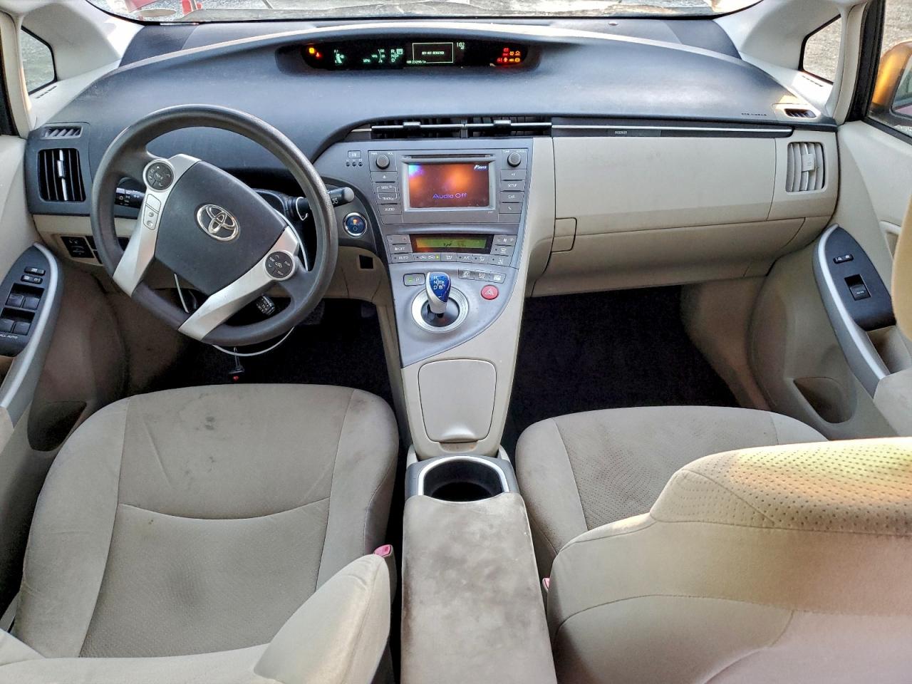 2012 TOYOTA PRIUS photo 8