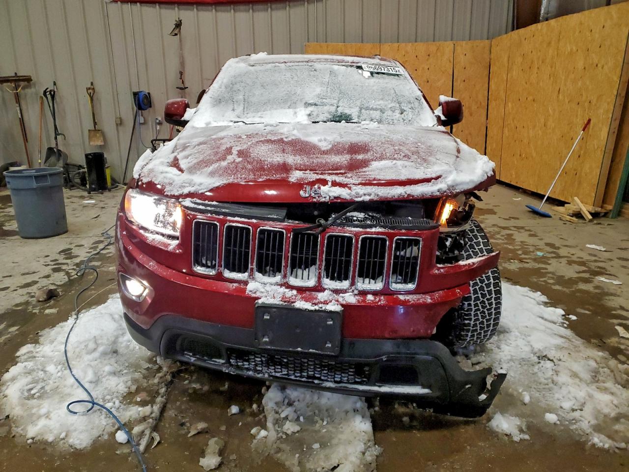 2014 JEEP GRAND CHEROKEE LAREDO photo 5
