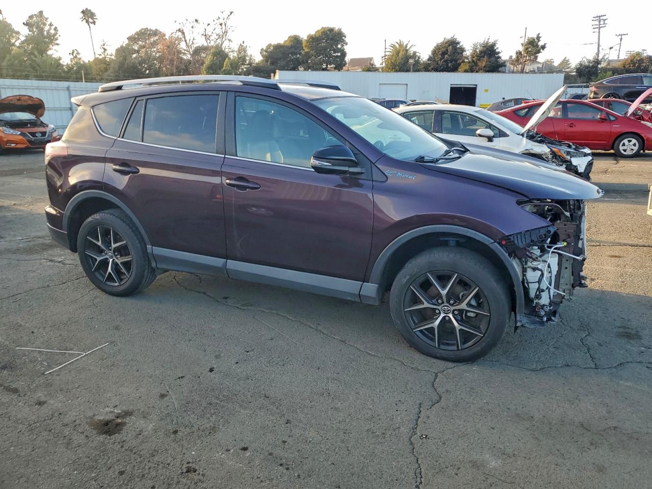 2018 TOYOTA RAV4 SE photo 4