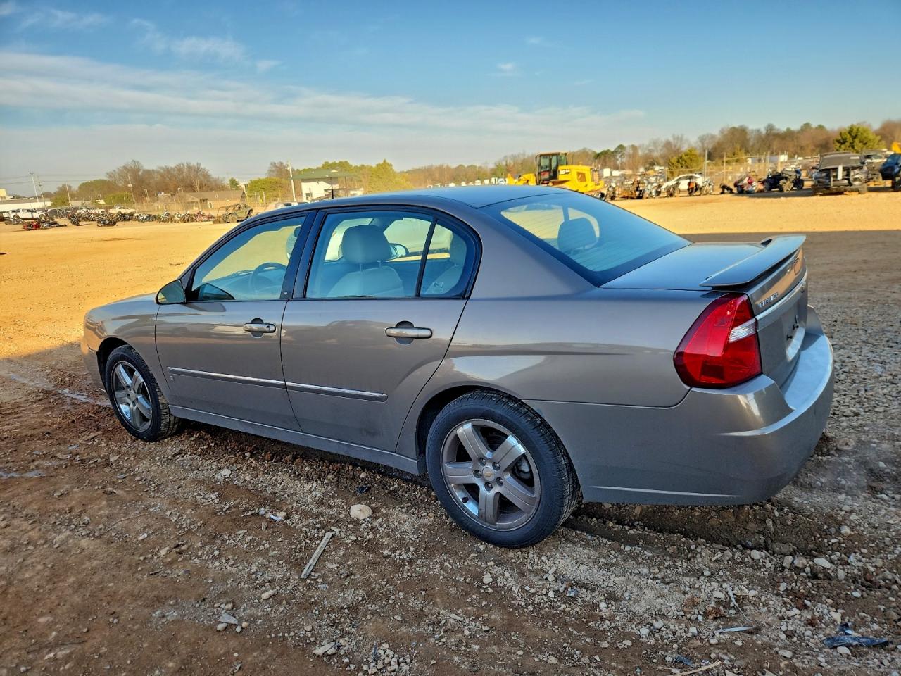 2007 CHEVROLET MALIBU LTZ photo 2