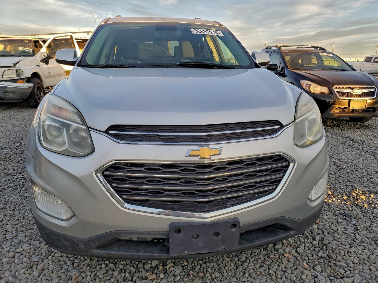2017 CHEVROLET EQUINOX LT photo 5