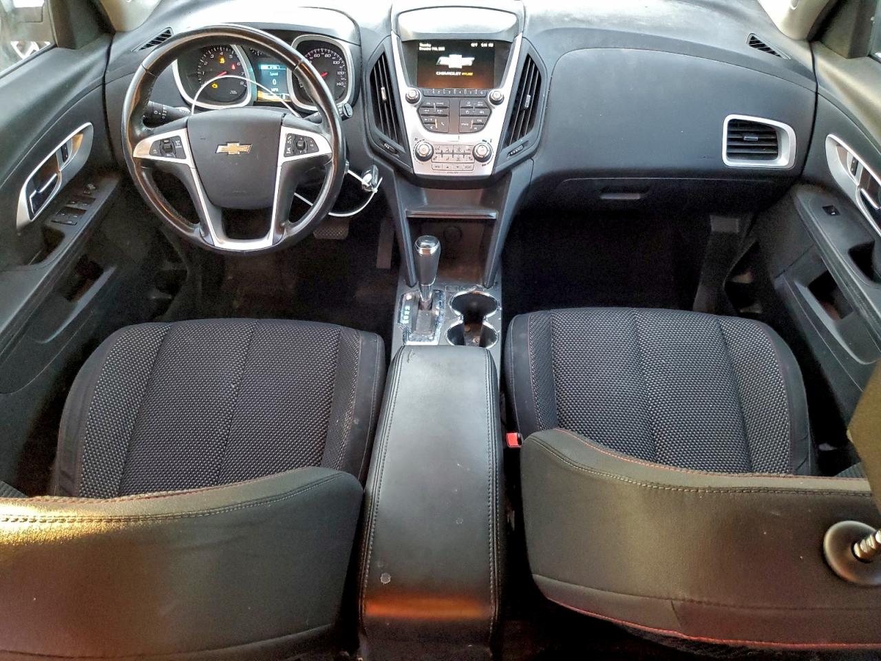2017 CHEVROLET EQUINOX LT photo 8