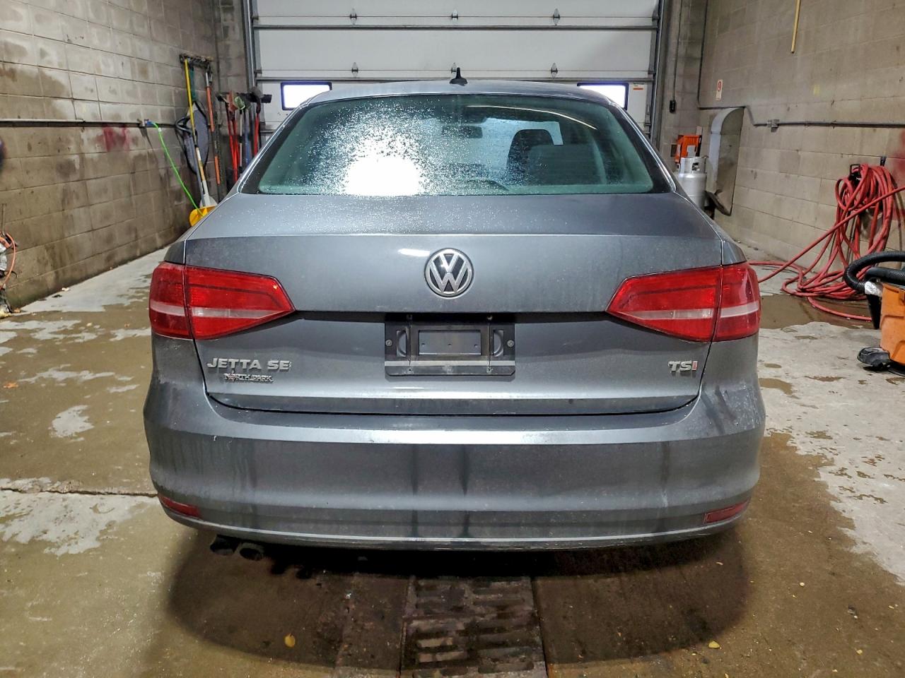 2015 VOLKSWAGEN JETTA SE photo 6