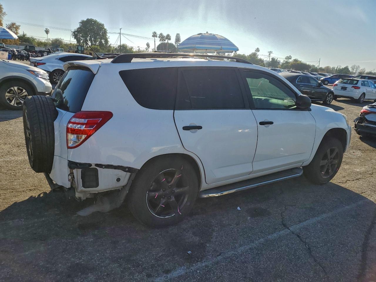 2009 TOYOTA RAV4 photo 3