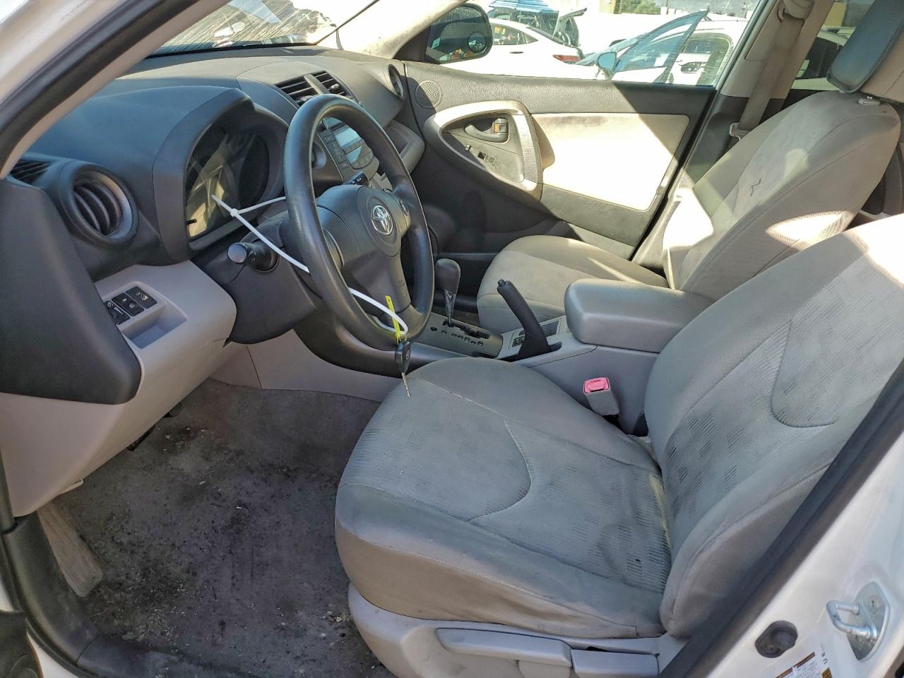 2009 TOYOTA RAV4 photo 7