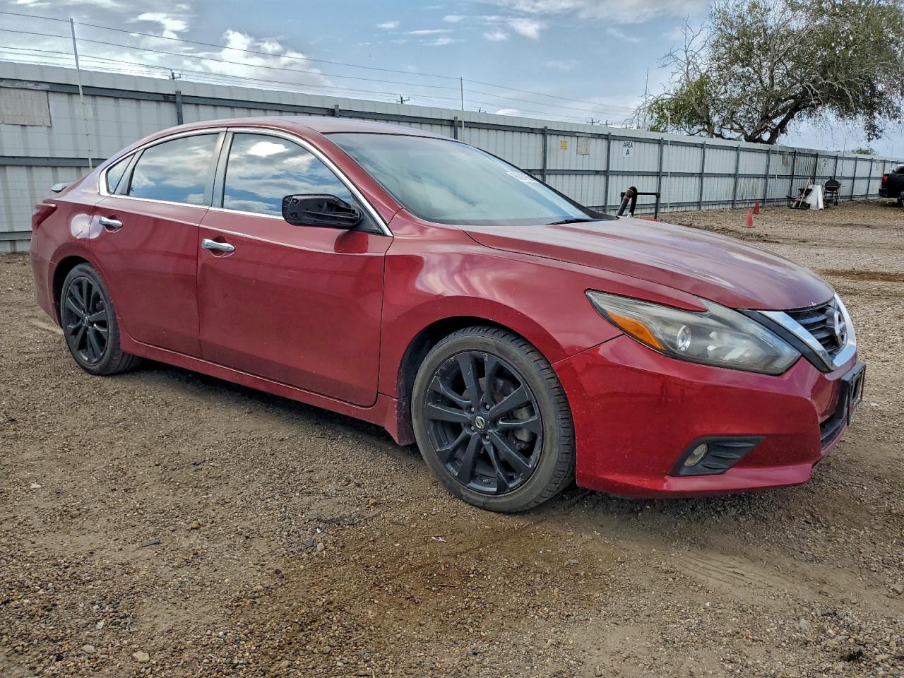 2017 NISSAN ALTIMA 2.5 photo 4