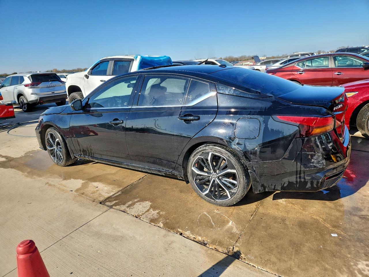 2024 NISSAN ALTIMA 2.5 SR photo 2