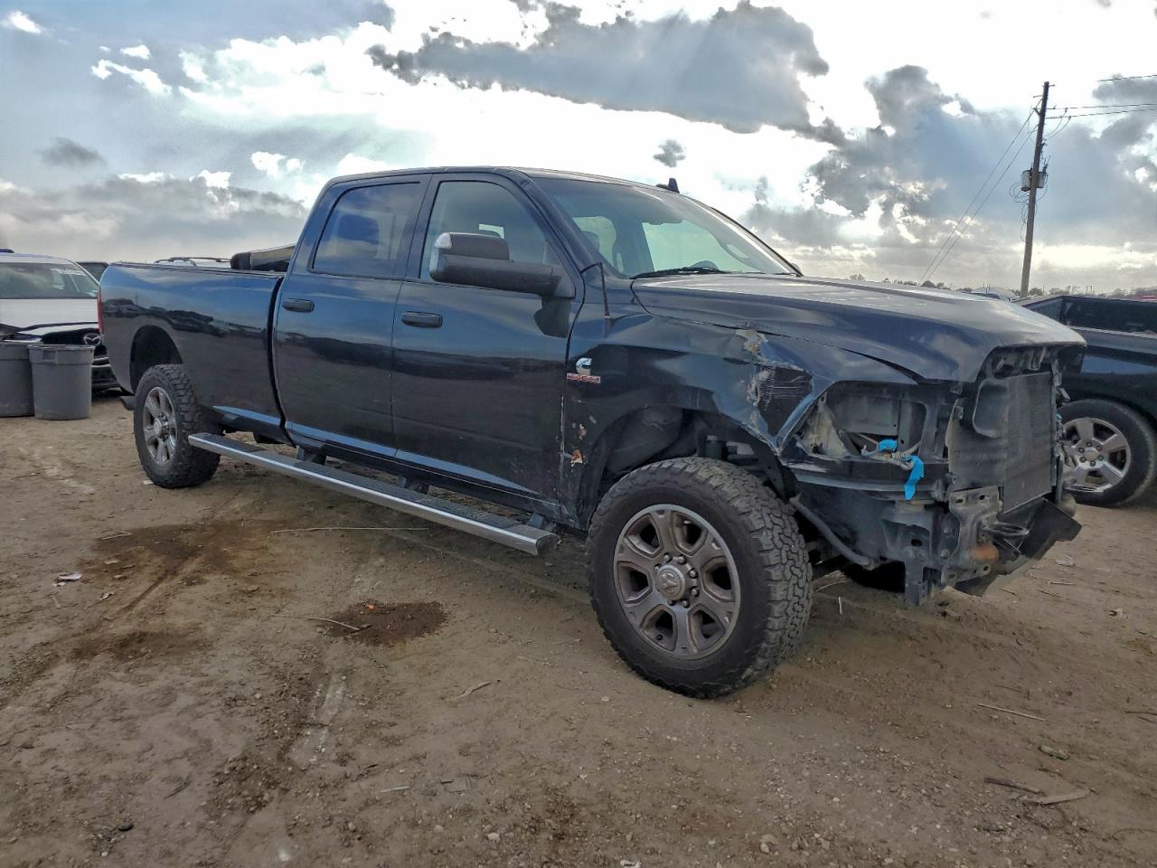 2016 RAM 2500 SLT photo 4
