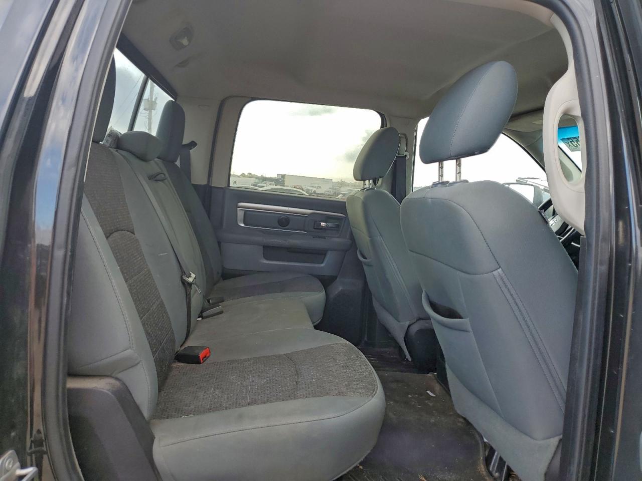 2016 RAM 2500 SLT photo 10