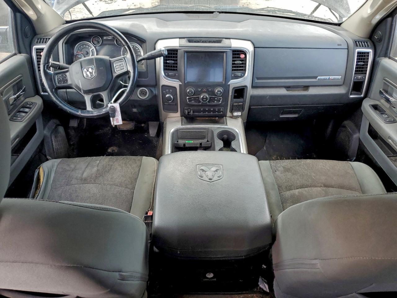 2016 RAM 2500 SLT photo 8