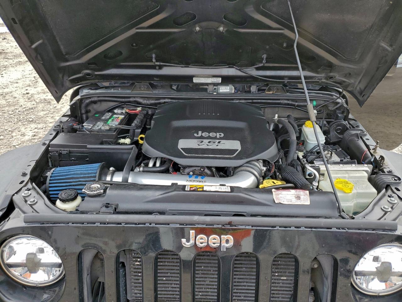 2013 JEEP WRANGLER UNLIMITED SPORT photo 12