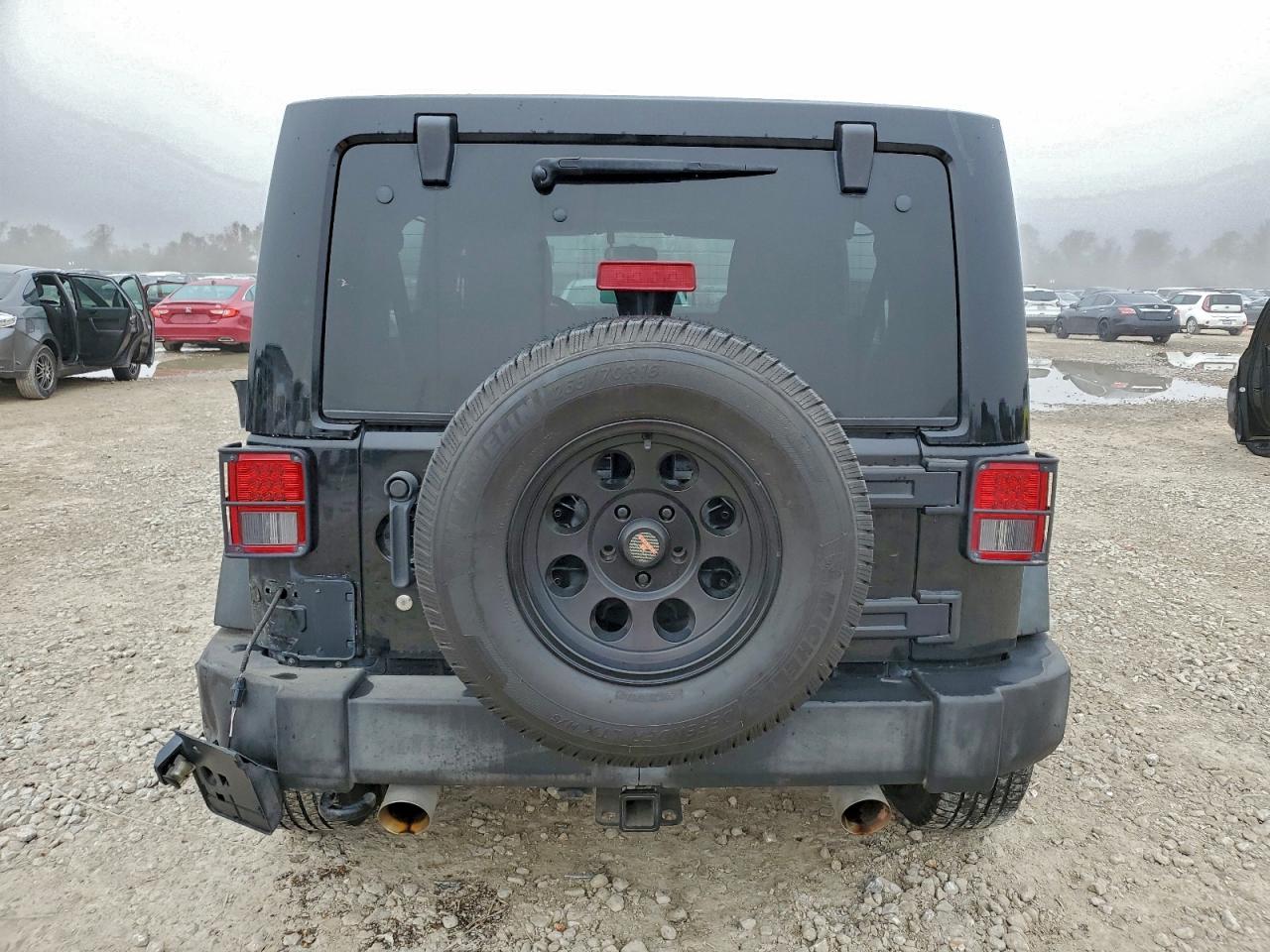 2013 JEEP WRANGLER UNLIMITED SPORT photo 6