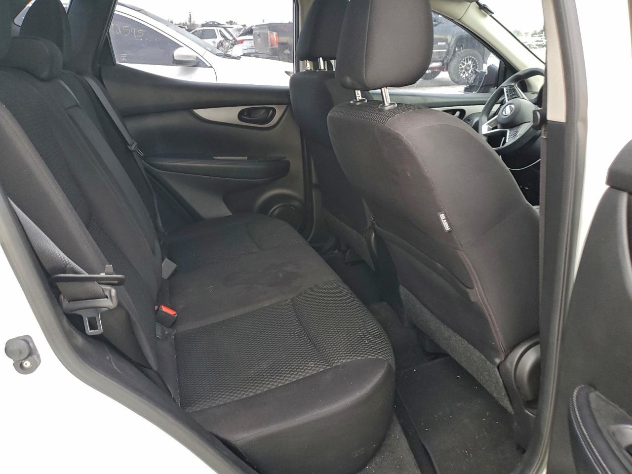 2018 NISSAN ROGUE SPORT S photo 10