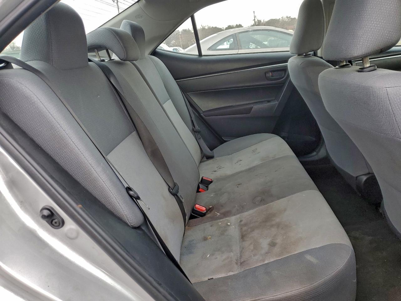 2016 TOYOTA COROLLA L photo 19