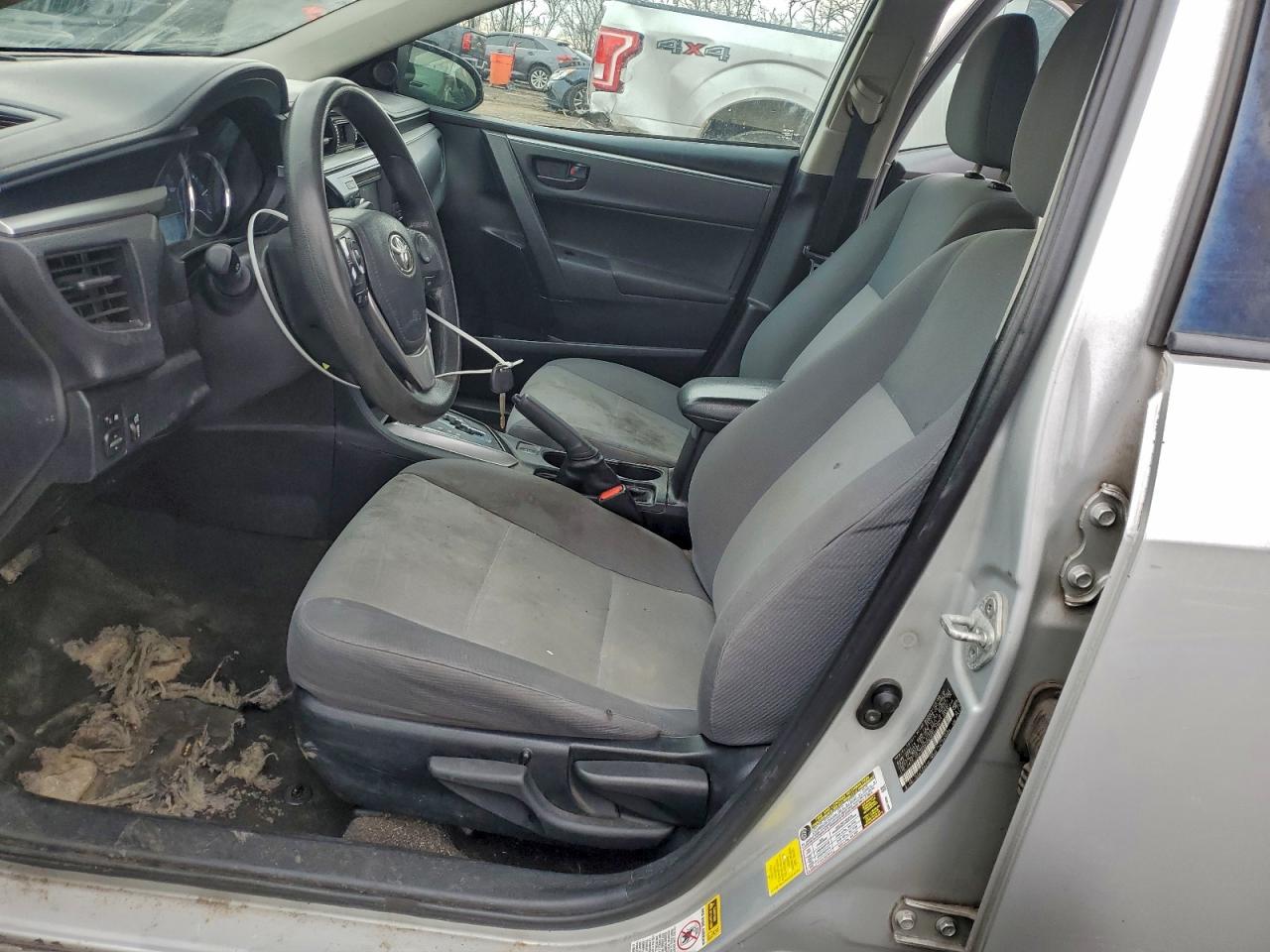 2016 TOYOTA COROLLA L photo 13