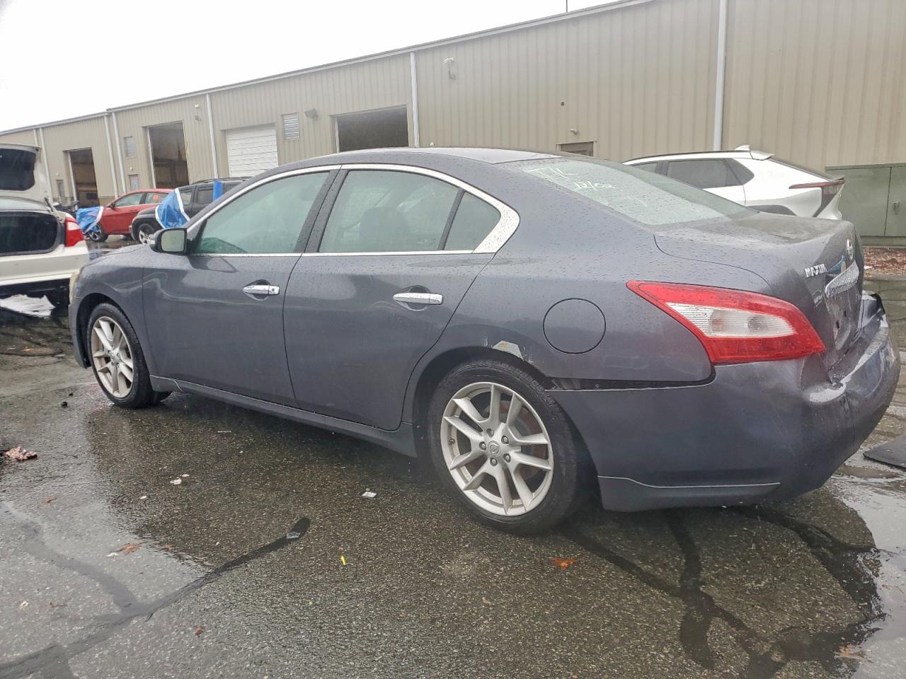 2009 NISSAN MAXIMA 3.5S photo 2