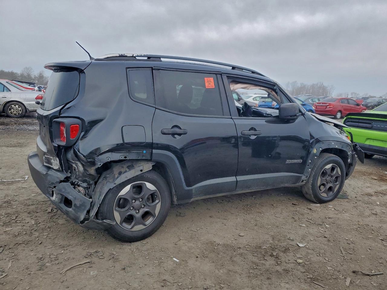 2017 JEEP RENEGADE SPORT photo 3