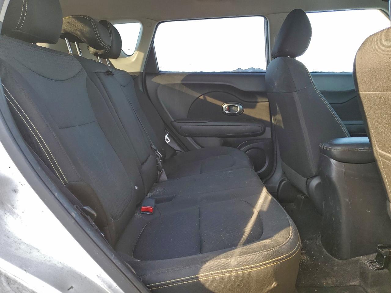 2016 KIA SOUL + photo 10
