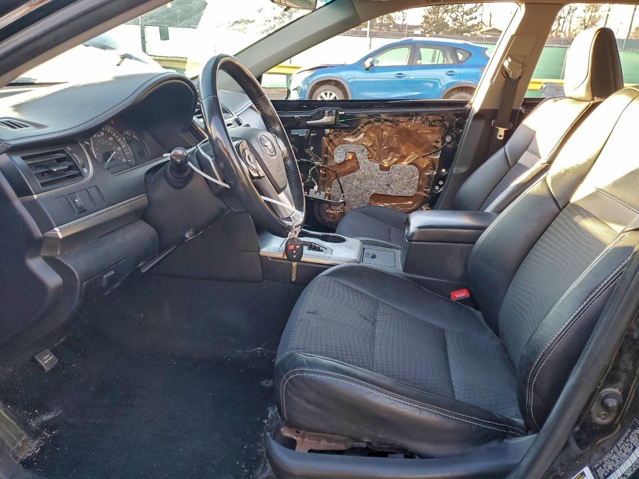 2014 TOYOTA CAMRY L photo 7