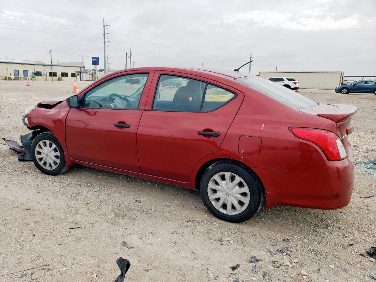 2018 NISSAN VERSA S photo 2