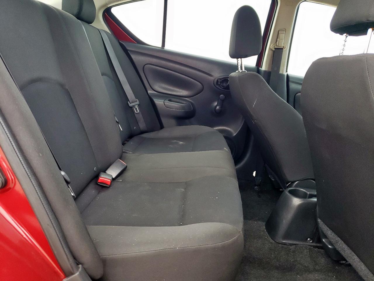 2018 NISSAN VERSA S photo 10
