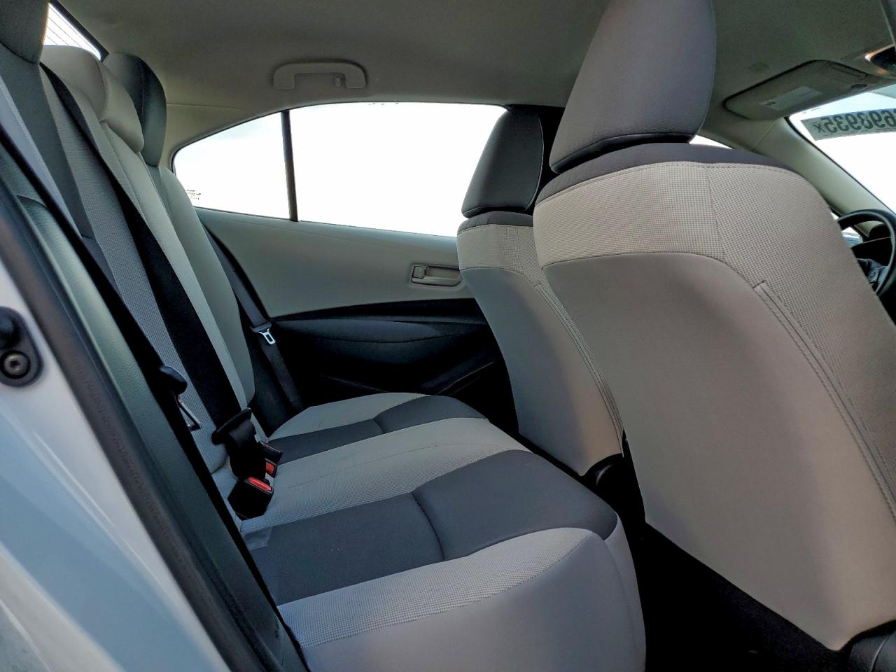 2023 TOYOTA COROLLA LE photo 10