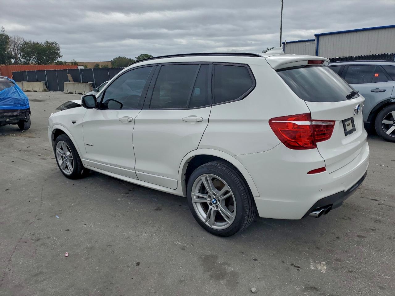 2012 BMW X3 XDRIVE35I photo 2