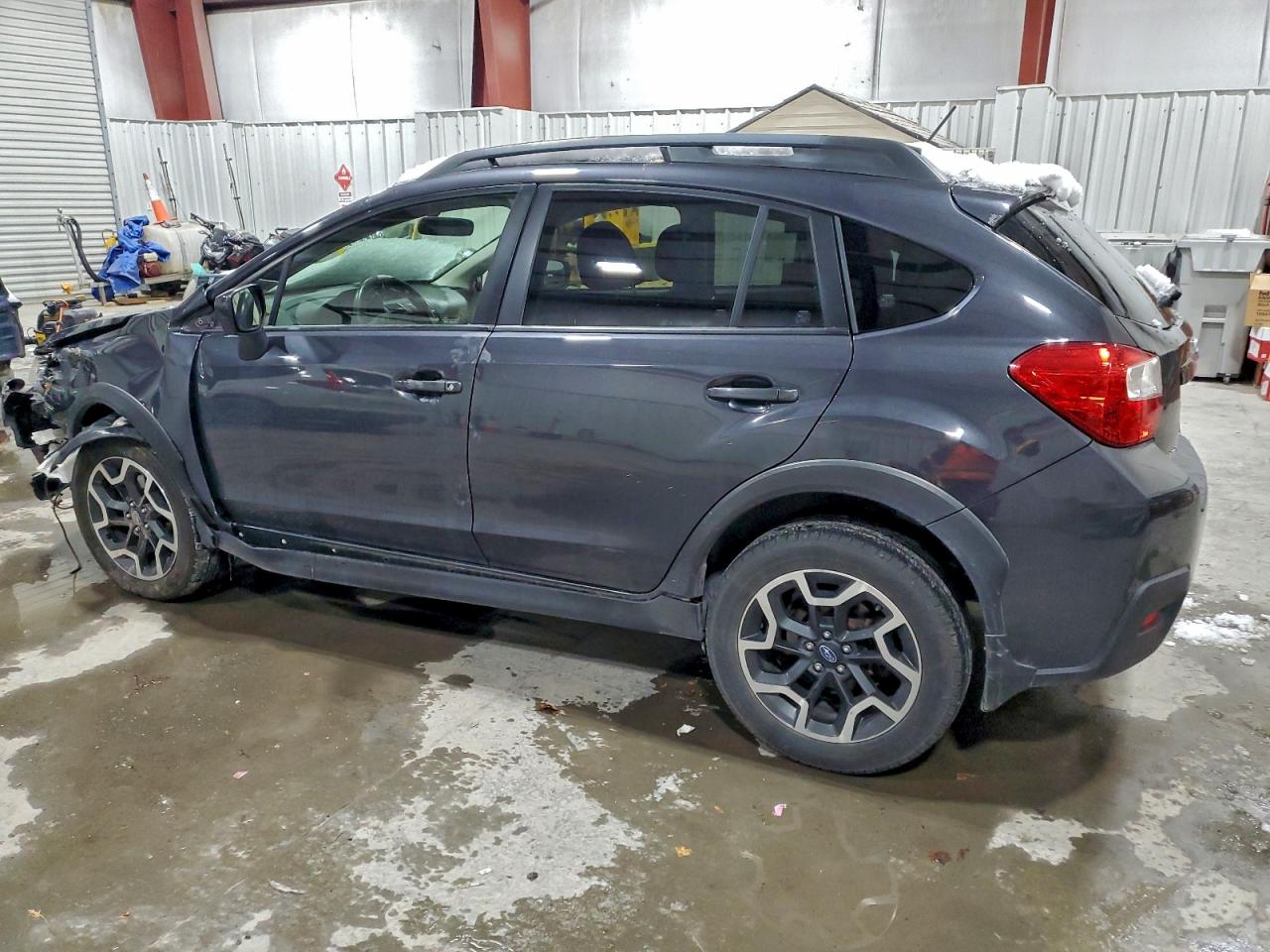 2017 SUBARU CROSSTREK PREMIUM photo 2