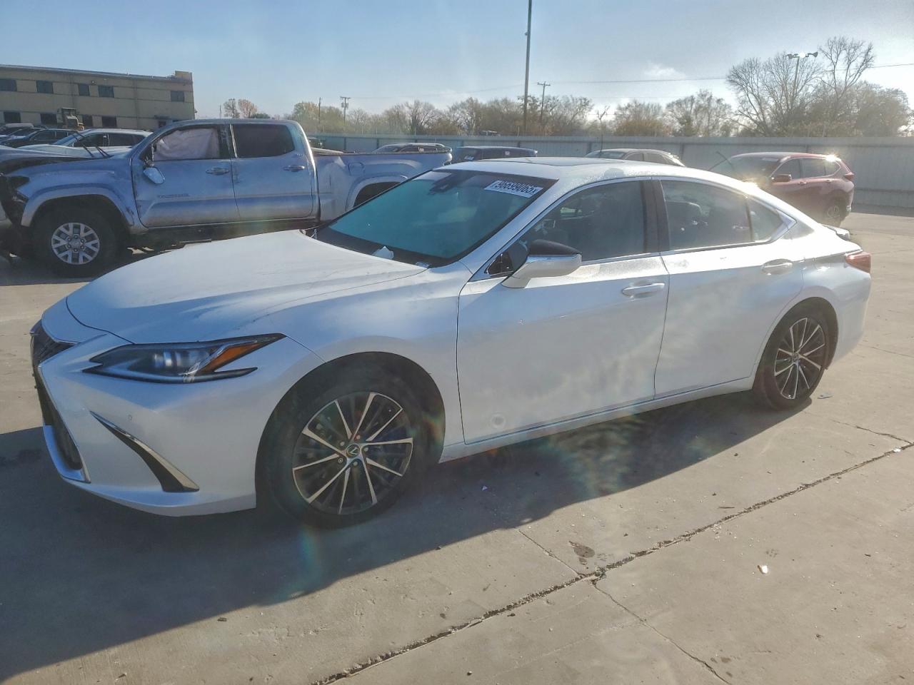 2023 LEXUS ES