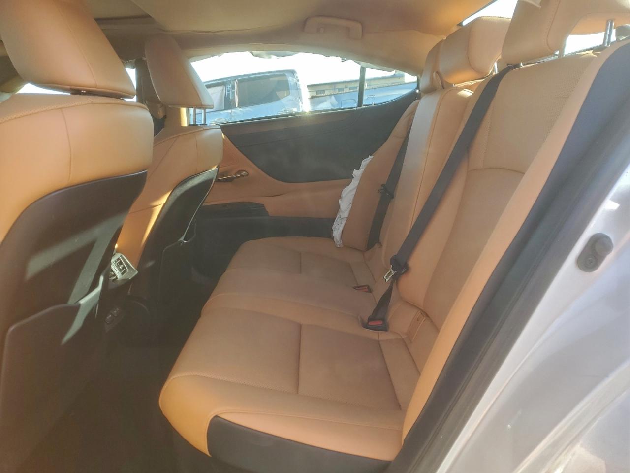 2023 LEXUS ES 300H BASE photo 10