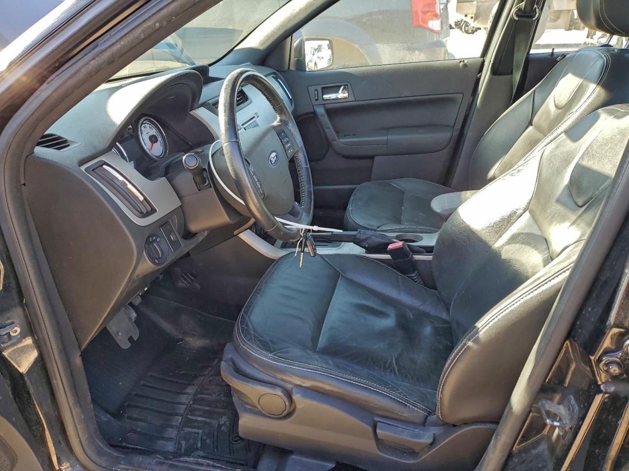 2008 FORD FOCUS SE photo 13