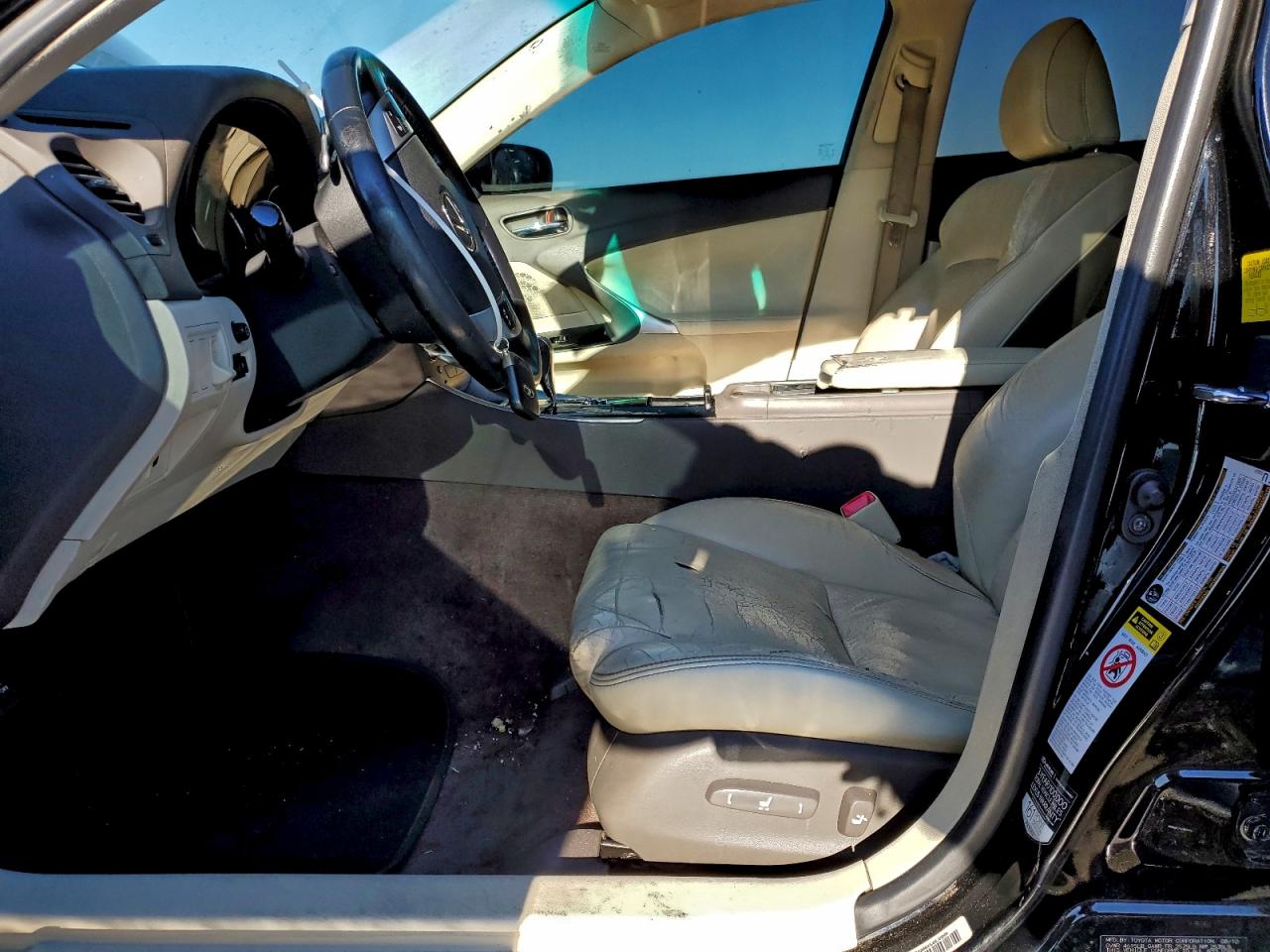 2011 LEXUS IS 250 photo 7